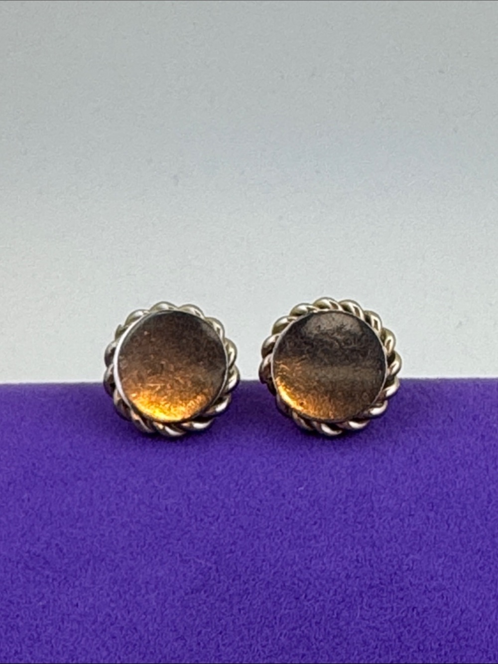 💛 Vintage Delma Gold Tone Round Rope-Edge Screw Back Earrings